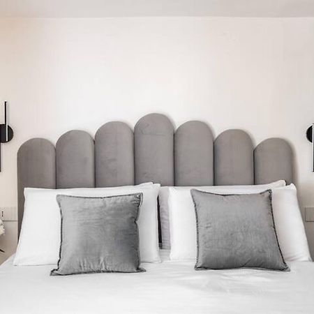 La Casa Del Sarto Apartment Наполи Екстериор снимка